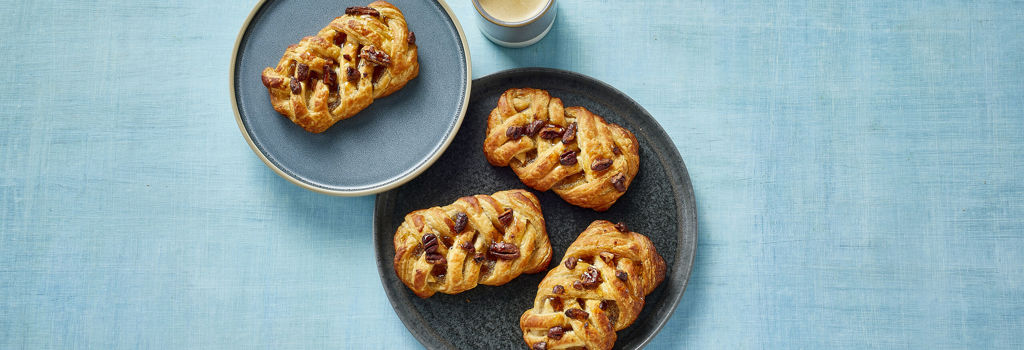 52100012 Wienerpekan Maple Pecan Plait